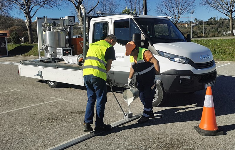 Marcações estacionamento Intermarché - Porto de Mós